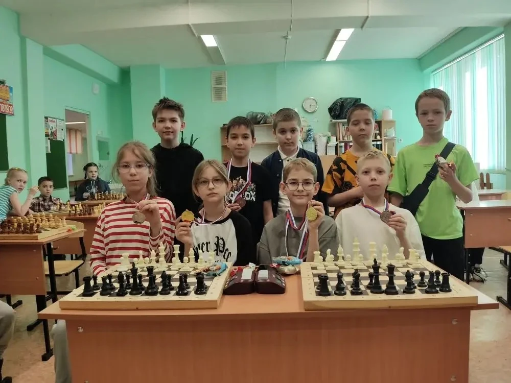 ♟️С 4 по 8 мая в Лицее № 5 проходил Открытый шахматный турнир, посвящённый Дню Победы.  🌟 В интеллек