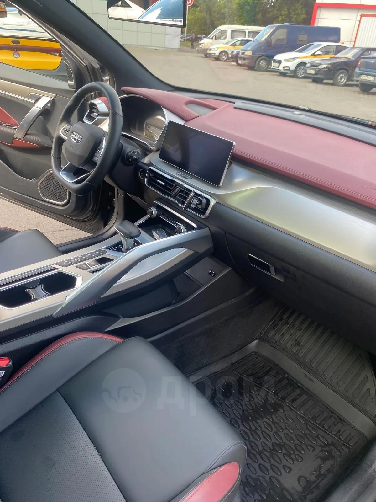 ✅ Geely Coolray 2023 г.в., бензин 1.5, 150 л.с., робот, пробег 15 тыс.км.