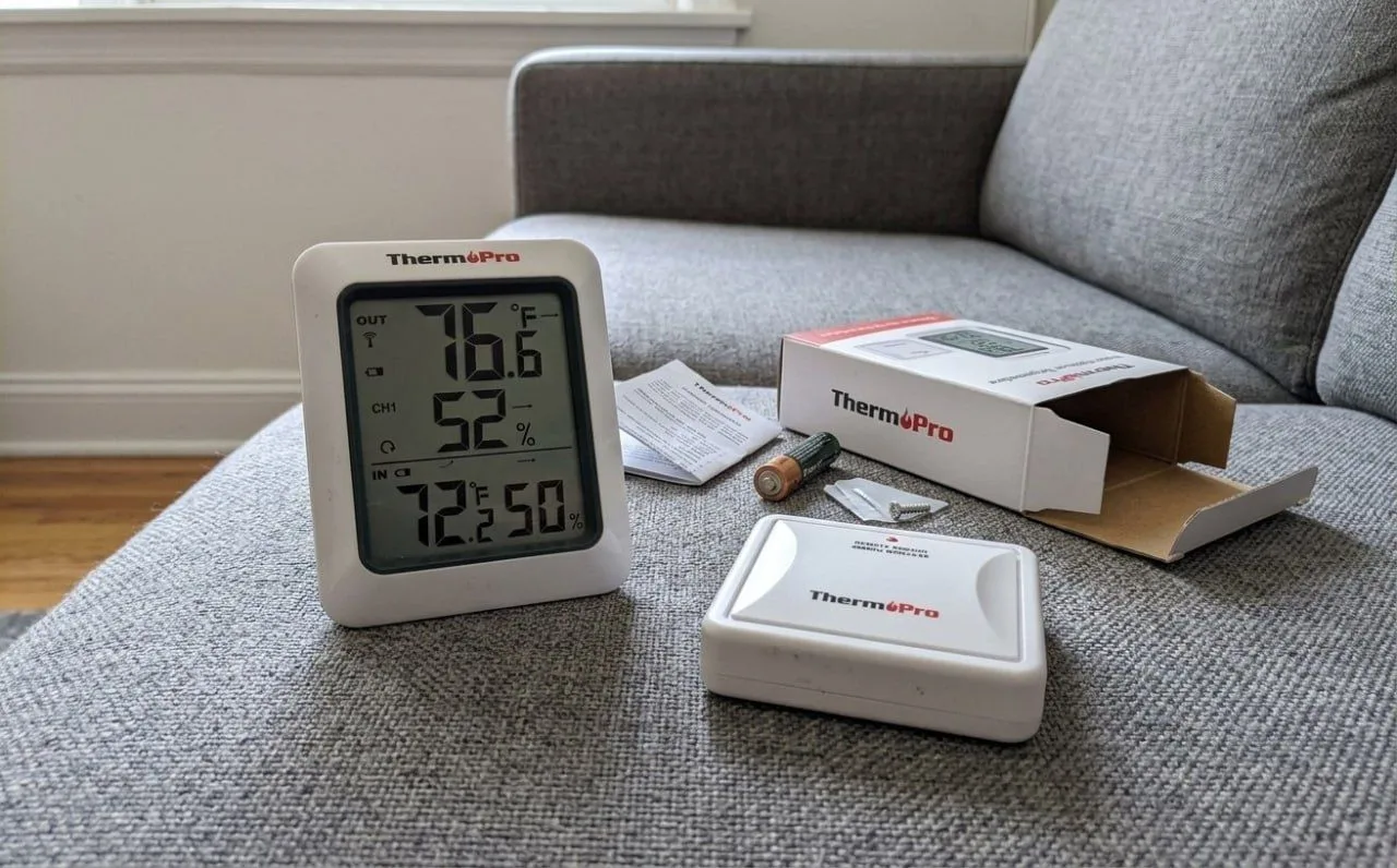 Домашняя метеостанция

💸 Цена: от 1 188 ₽

👉 Купить на AliExpress

Поставил основной блок в комнат
