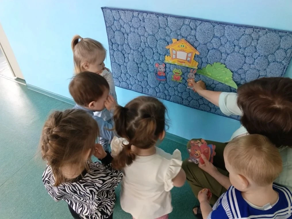 Сказки для детей – это своеобразный мир, полный ярких красок, чудес, приключений, истор...
