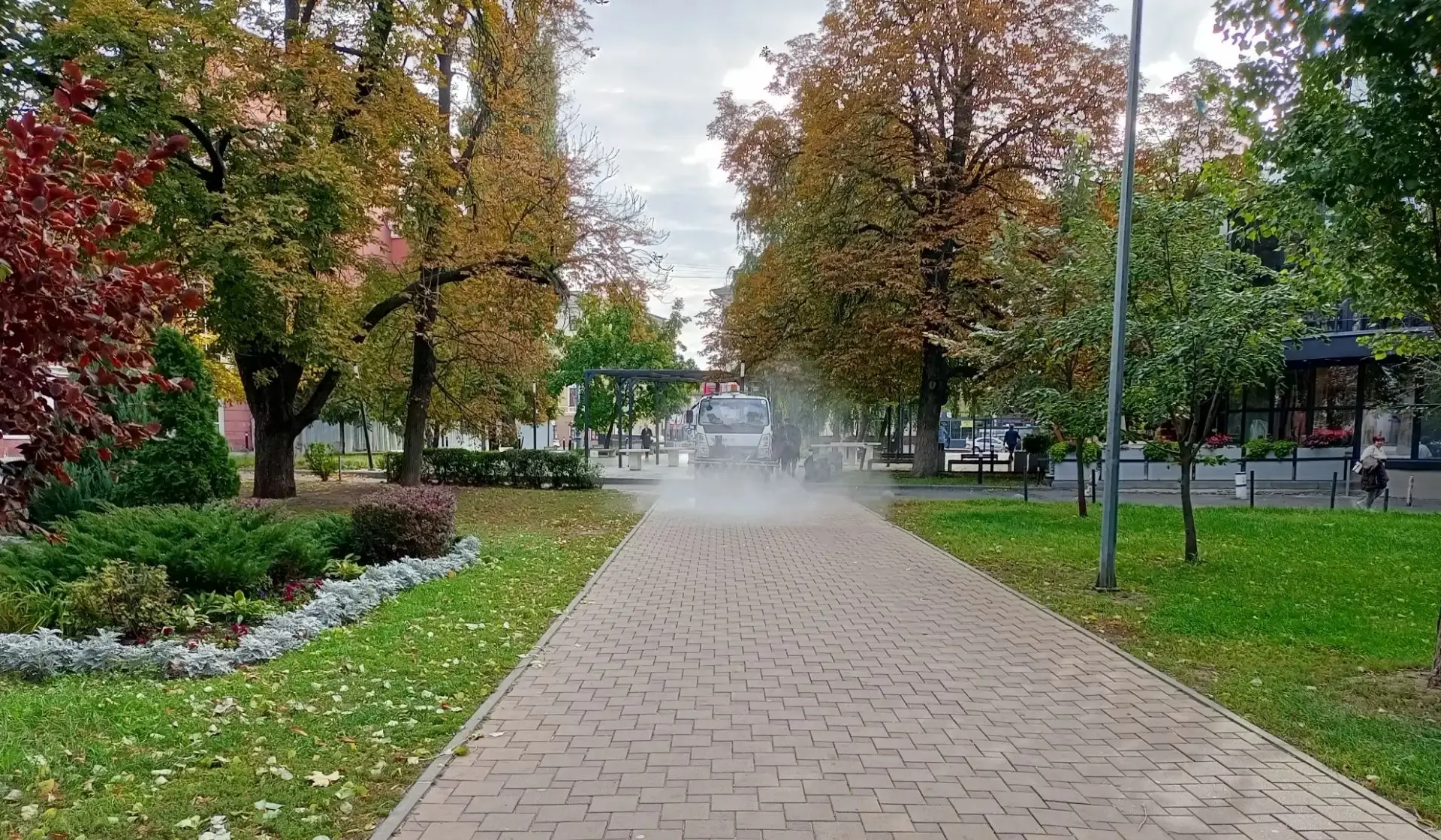 🌳 Продолжаем рассказывать об уходных работах в парках и скверах
