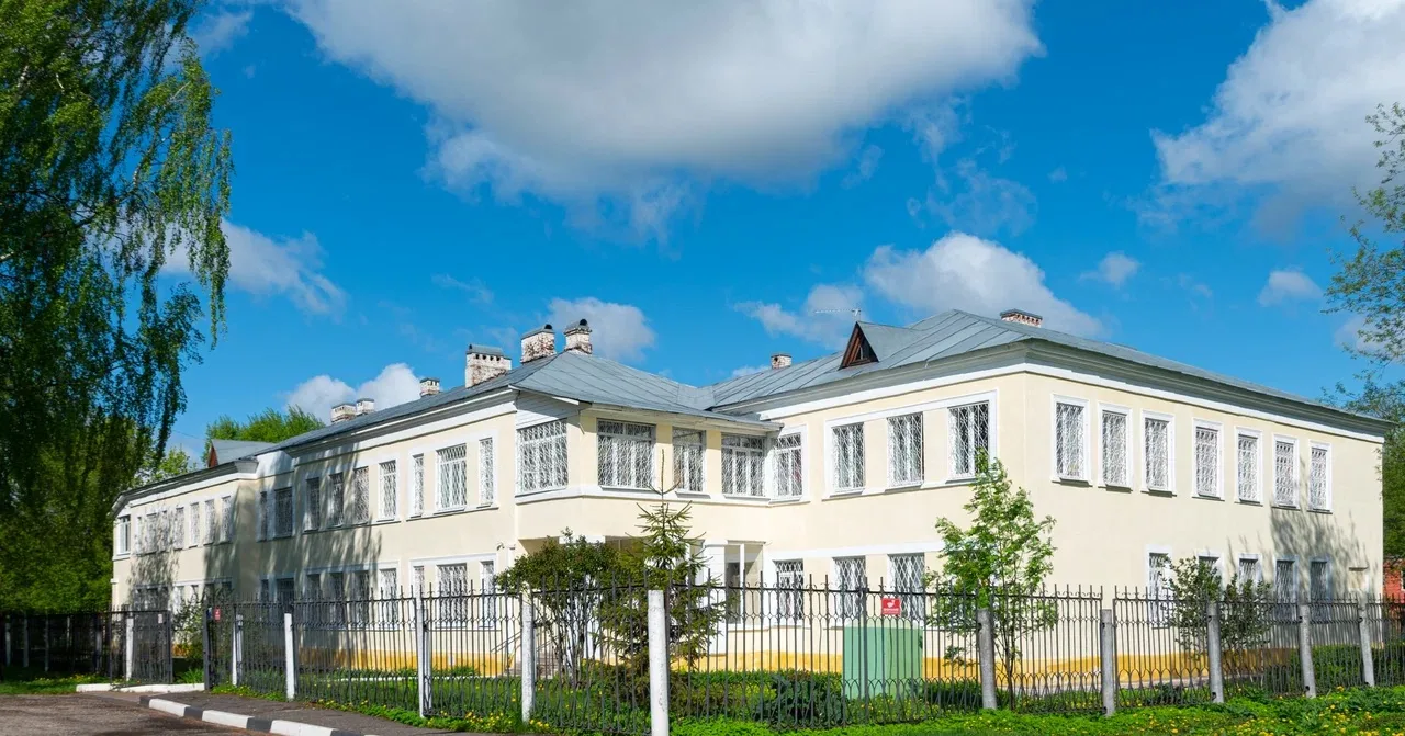 🏛️ Уважаемые работники музейного дела! Поздравляю вас с Международным днём музеев!  Музеи — это жива