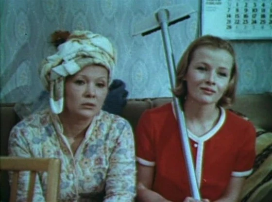 Галина Польских и Вера Глаголева в фильме «Воскресный папа» (1986)