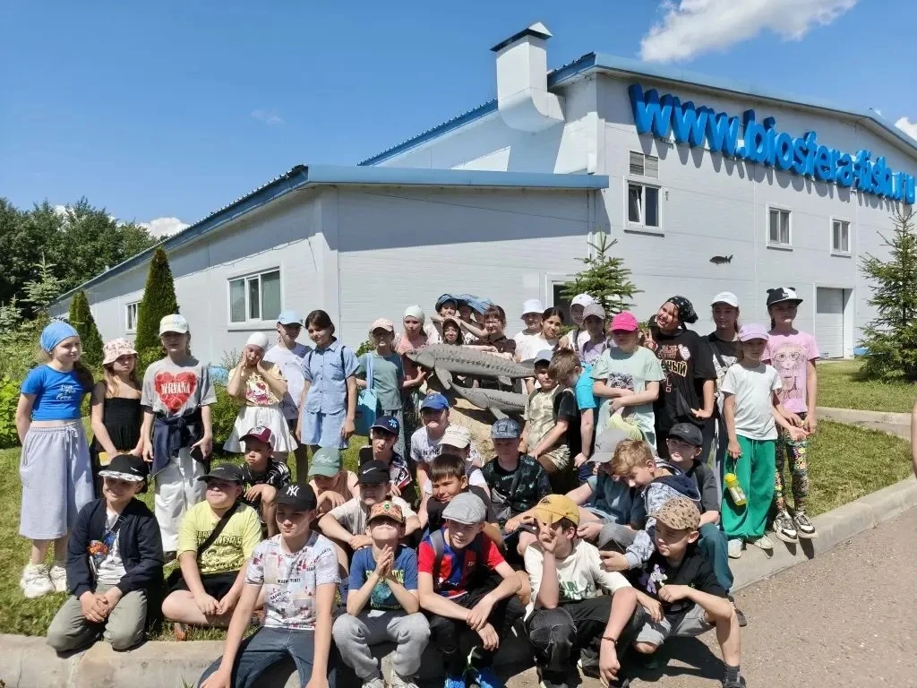☀️ День открытий для лагеря «Паруса»: мы побывали в «Биосфере Фиш»! 🐟