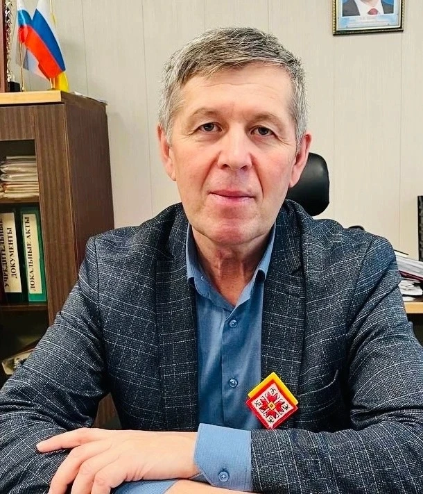 С Юбилеем, наш уважаемый  Владимир Юрьевич!

В этот светлый и радостный день вся наша школьная семья