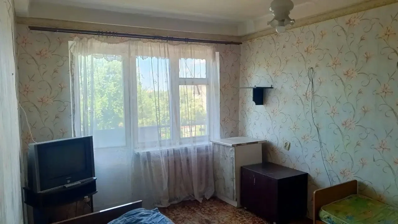 Продам 1-к. кв., 30 м², 5/5 эт., Горловка, ул.Бр.Мазиковых 18