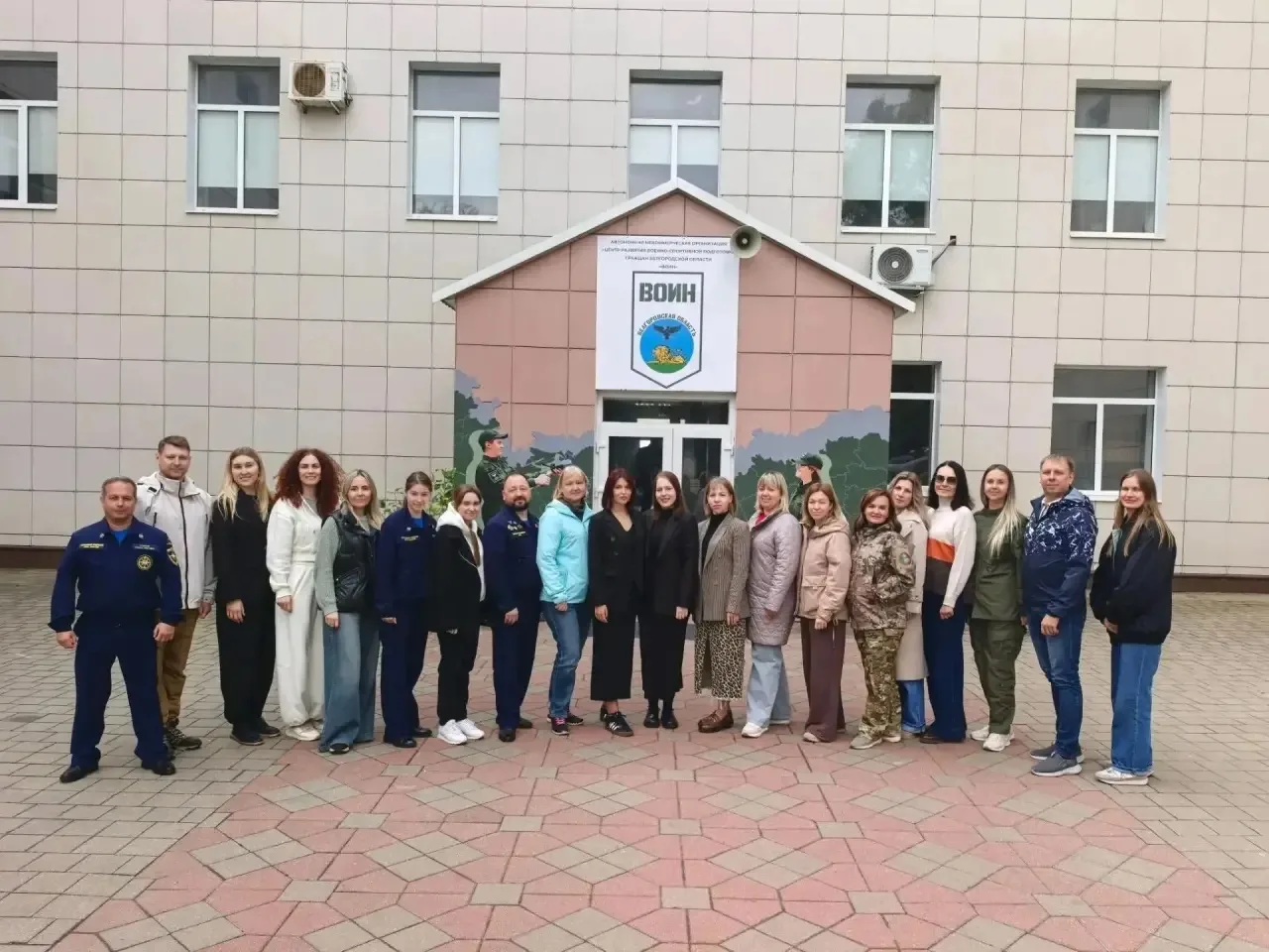На базе центра «Воин» в Губкине подошло к завершению обучение белгородских волонтёров-п...