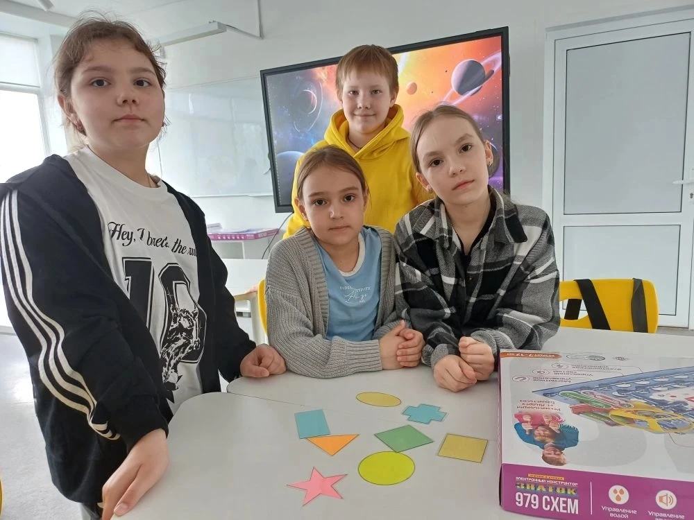 2.04.2026 3"Б" класс вместе с классным руководителем Бородулиной О.В.посетили "Кванториум" МБОУ БГО 