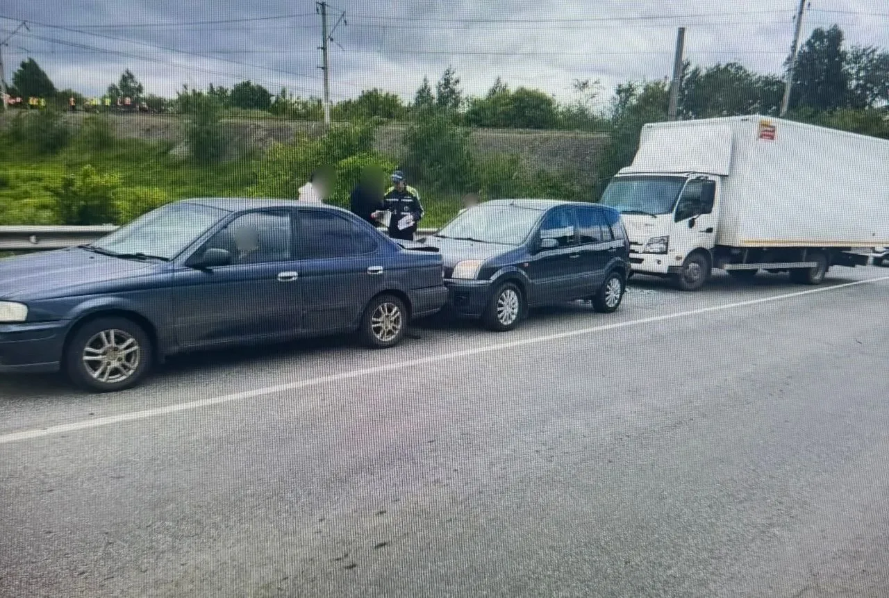 😱 ЗА СУТКИ В ЧЕЛЯБИНСКЕ В ДВУХ АВАРИЯХ ПОСТРАДАЛИ ДЕТИ-ПАССАЖИРЫ

Первое ДТП произошло на Троицком 
