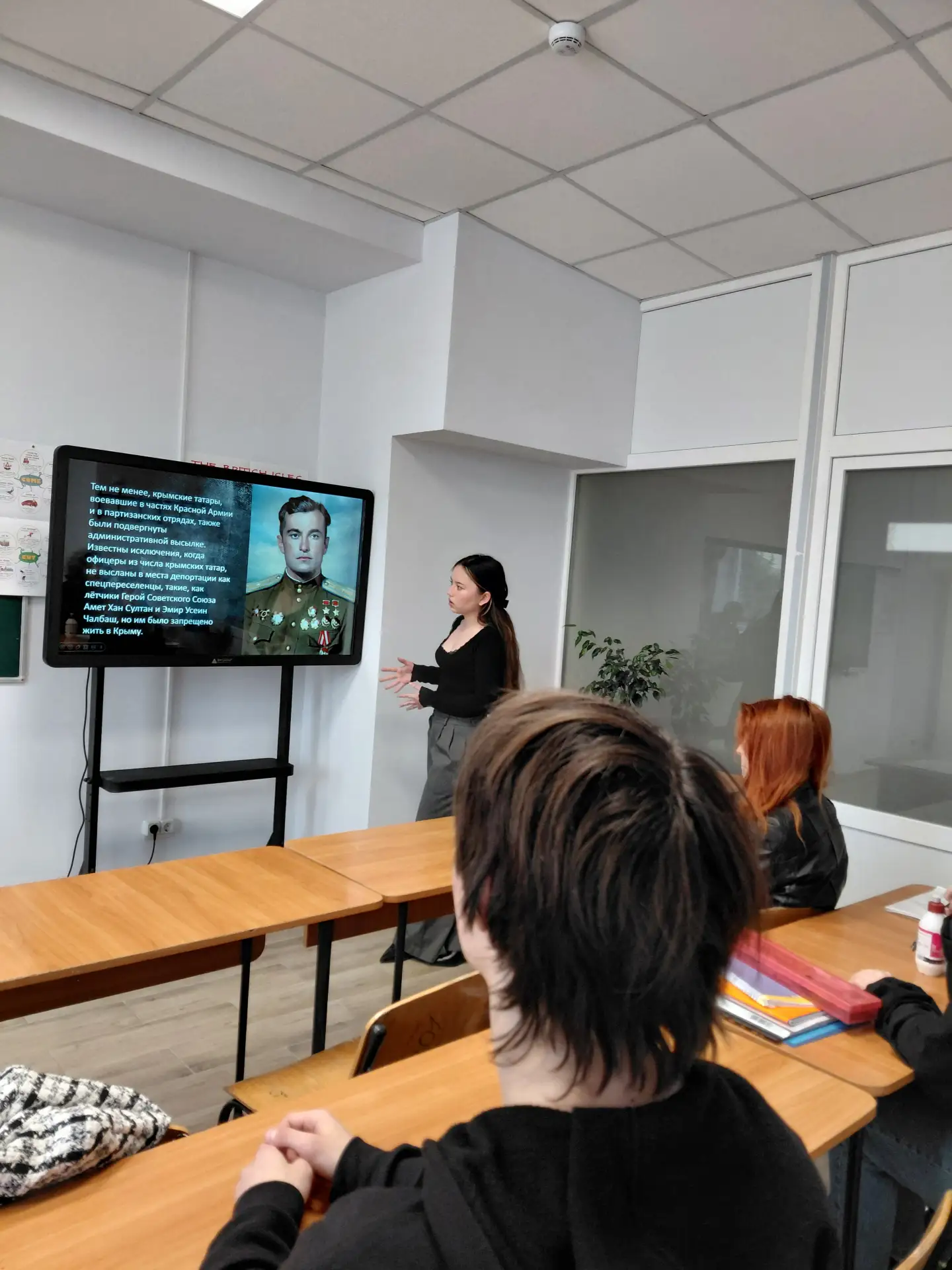 15.05 в группах 3в и г прошел кураторский час, посвященный Дню памяти жертв депортации ...