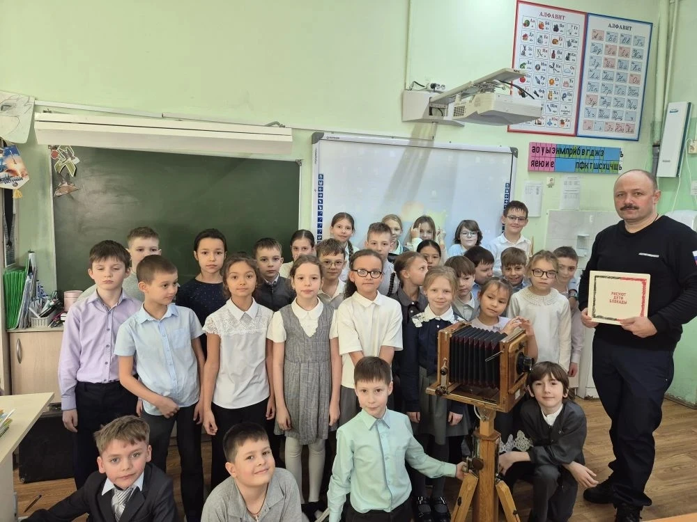 🪖Дядя Паша снова в гостях: разговор о блокаде Ленинграда  👍🏻В нашей школе стало доброй традицией вст