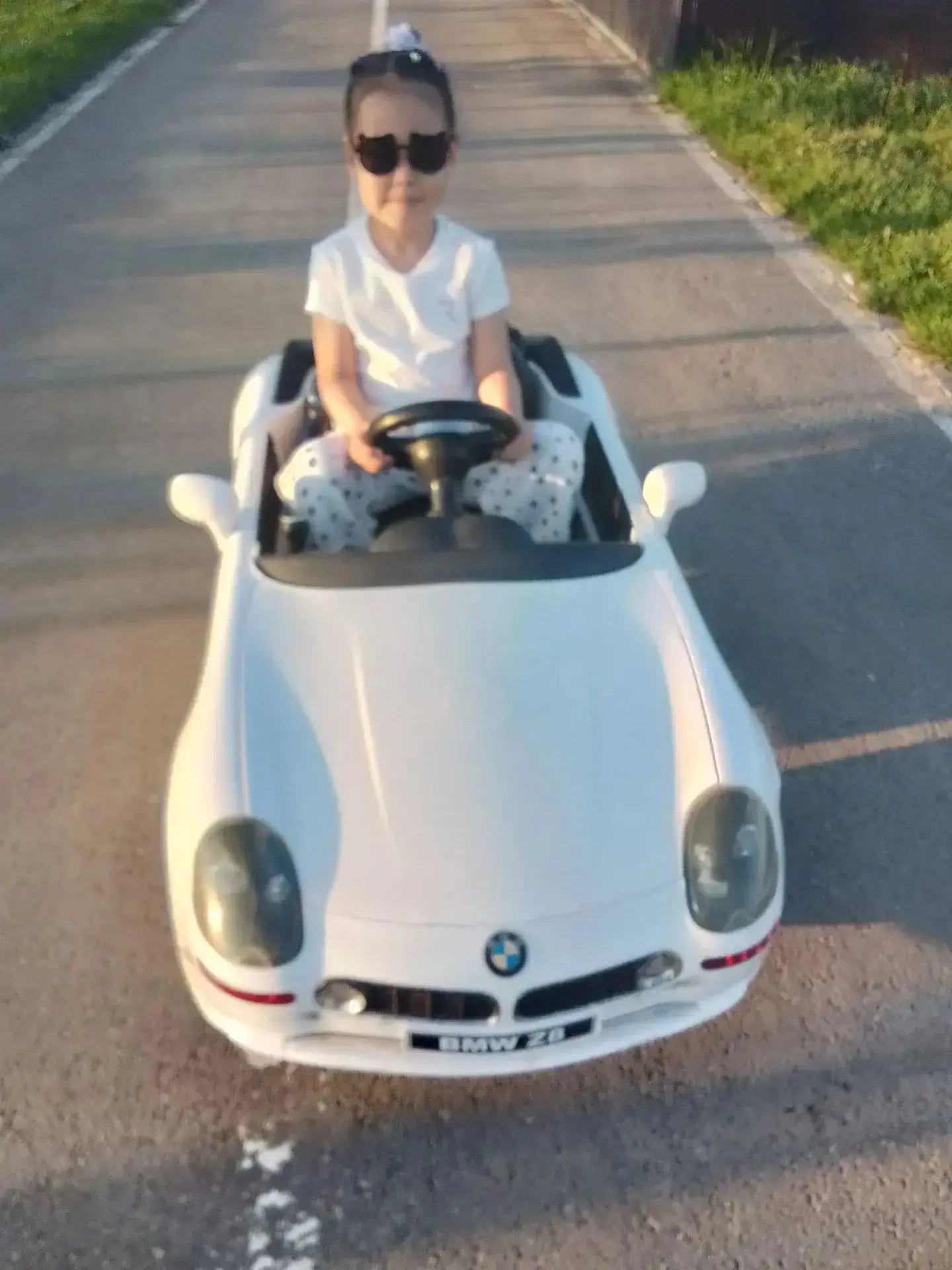 🌞🌼🌴🏄Вот оно какое наше лето!
Энкира Сангаджиева весело проводит время в парке "Мелодии Каспия".