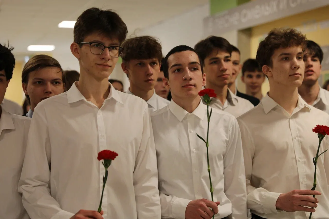 15 февраля - это памятная дата в Российской Федерации. 15 февраля - это день памяти о россиянах, исп