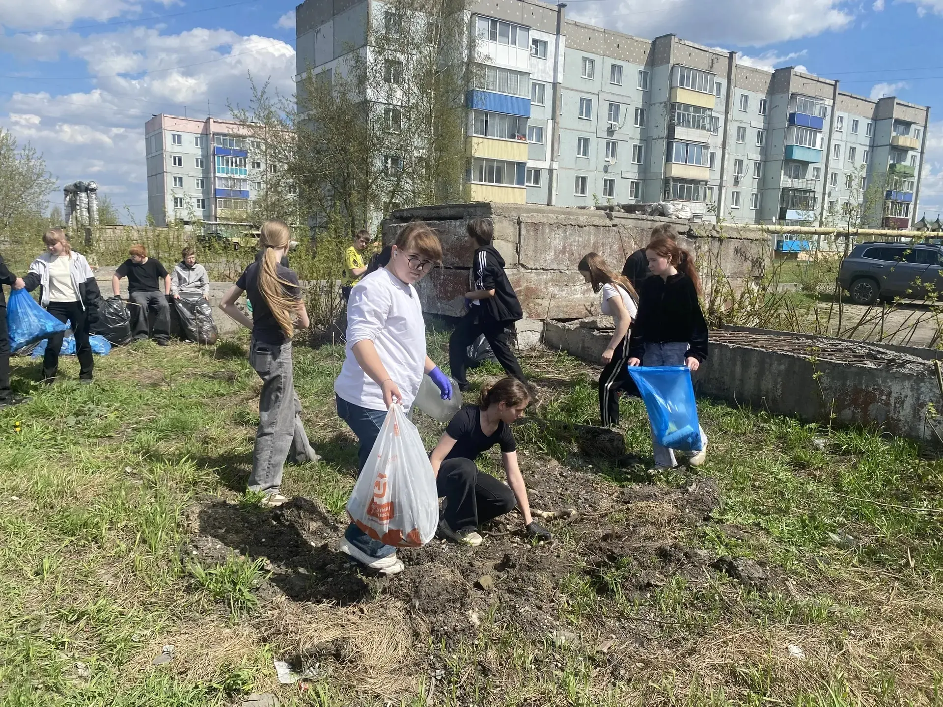 Экологический субботник: вместе за чистоту!   📍8 мая в рамках проведения Общероссийких дней защиты о