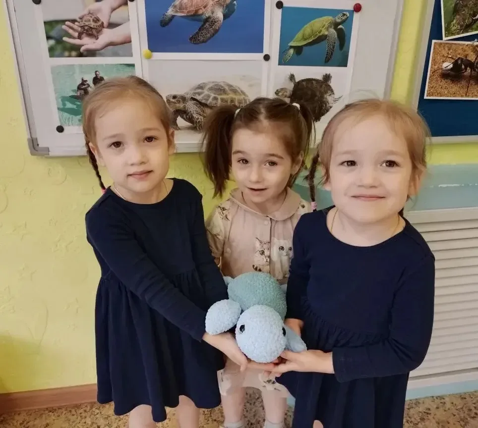 🐢Медленно, но верно: День черепахи в детском саду!
Ребята из группы "Гномики" праздновали Всемирный