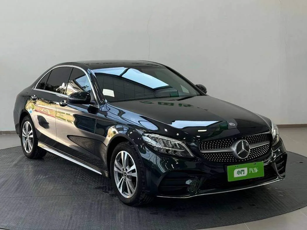 🇨🇳 Mercedes-Benz C200L — комфорт и статус в одном авто!