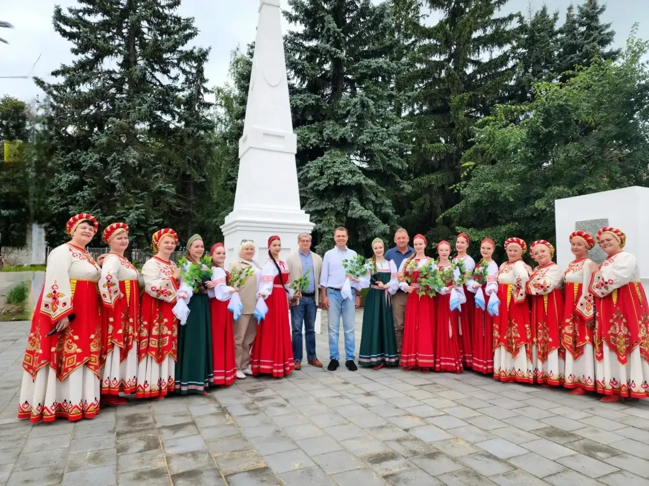 ⭐️В Зарайске открыли въездные городские заставы и обновленный памятник воинам 140-го пе...