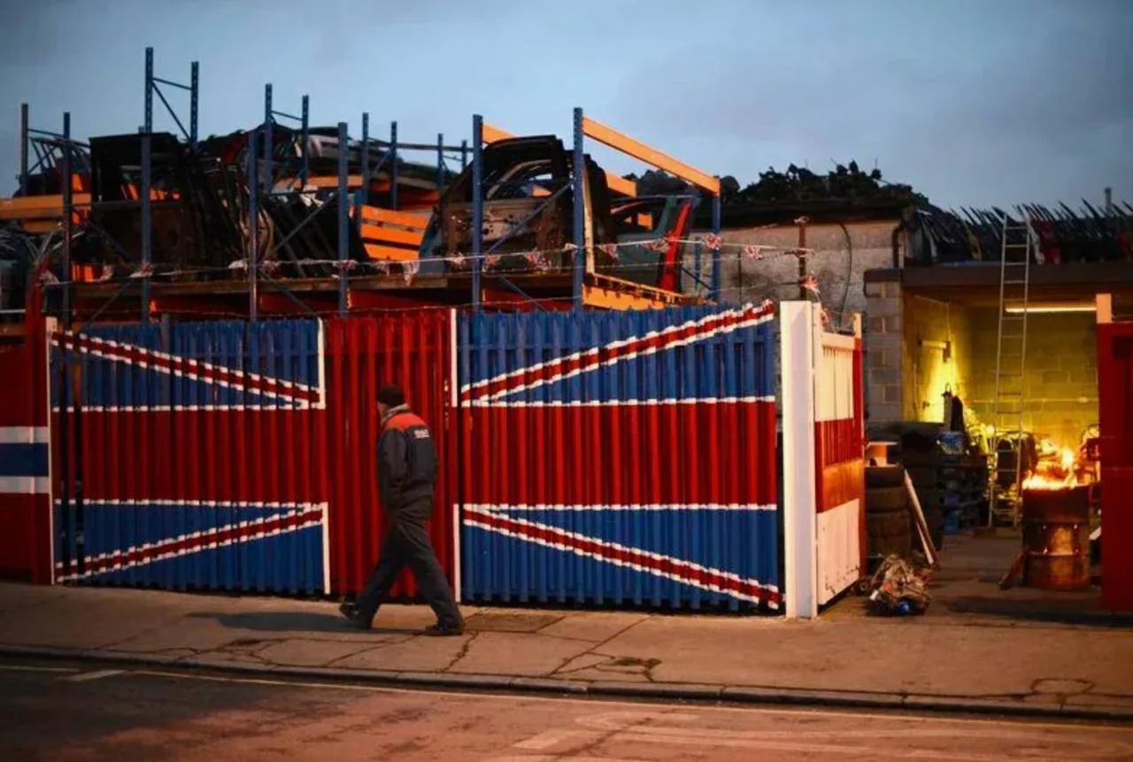 Британия на грани деиндустриализации

По данным Make UK, четверть производственных компаний в стране