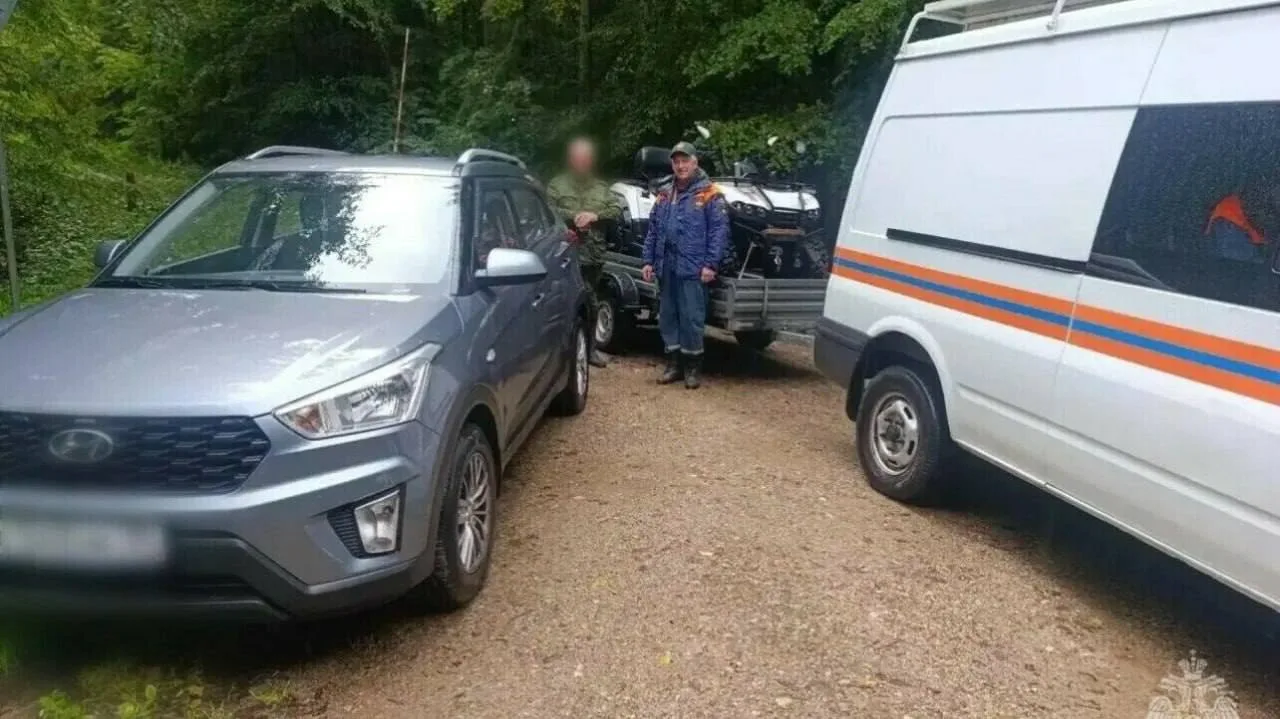В районе Сосновки спасатели нашли заблудившегося мужчину.