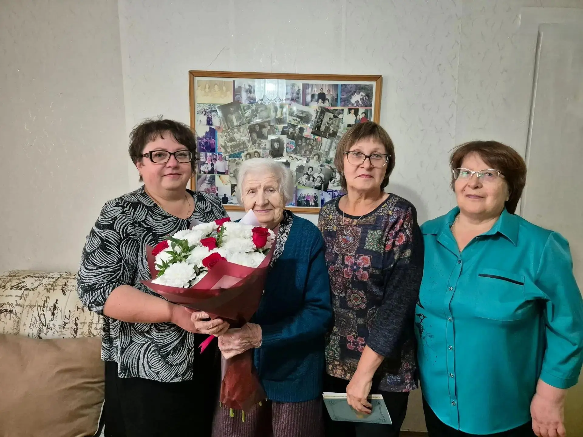 ✨ Свой 95-летний юбилей отметила жительница п. Кавалерово Вера Тимофеевна Сученкова.
