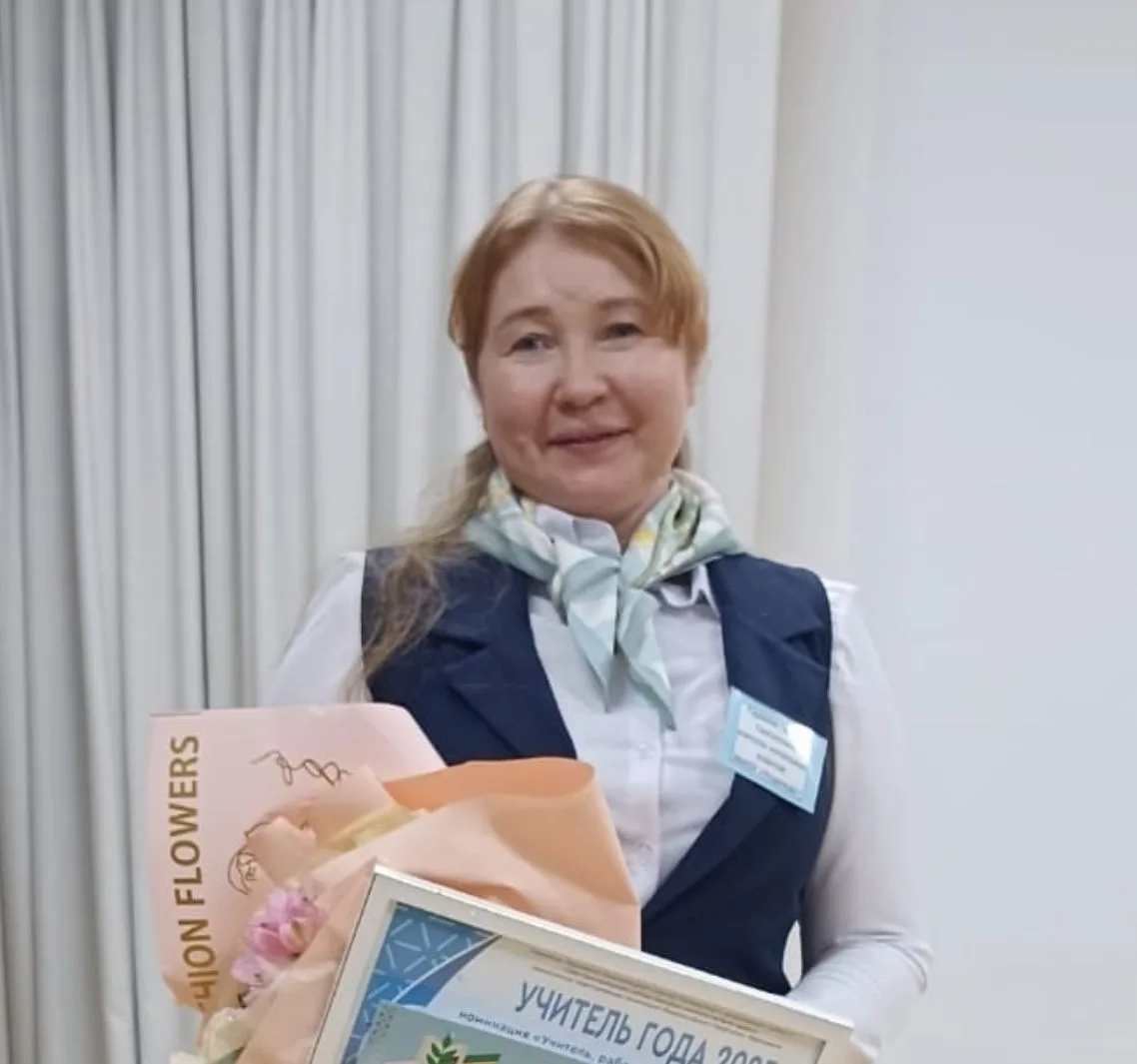 🎉25 августа мы поздравляли учителя начальных классов Гараеву Гульназ Талгатовну🎉