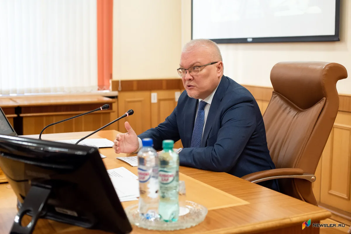 Губернатор Кировской области Александр Соколов назвал позором действия главы «Вятавтодора» Олега Сем