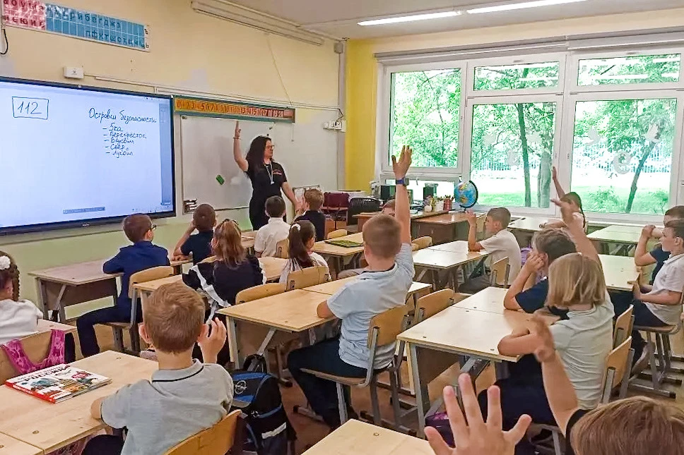 🧭 Перед каникулами — о самом важном    В нашей школе прошла встреча с представителем добровольческог