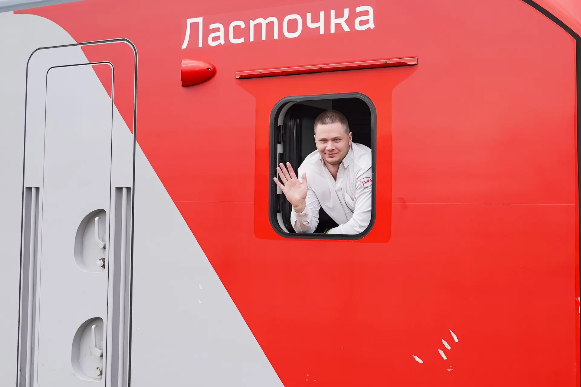 Сегодня с Финляндского вокзала в Выборг и обратно начали ходить пригородные экспрессы «Ласточка» из 