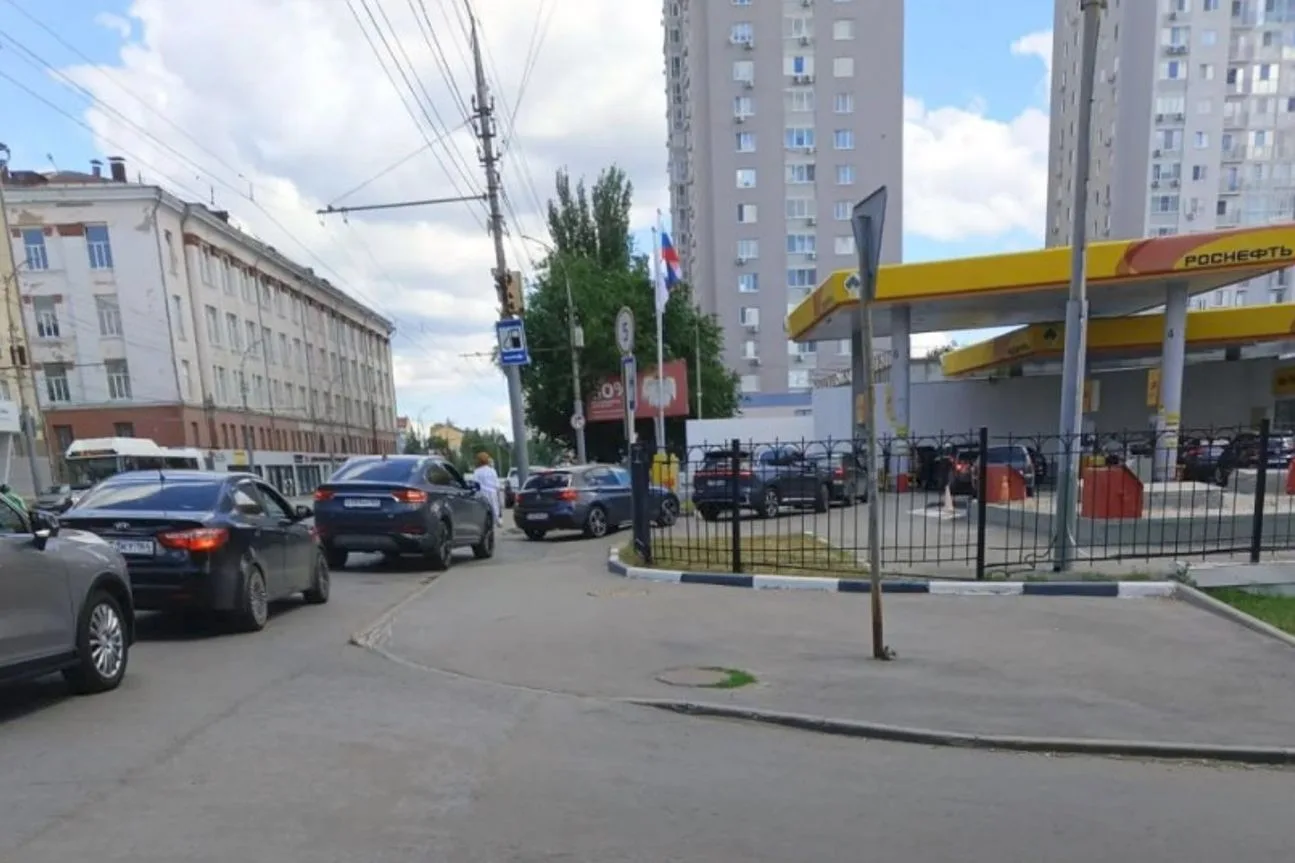 ⛽️ Бусаргин: «Нас пытаются будоражить» — а очереди на АЗС говорят об обратном