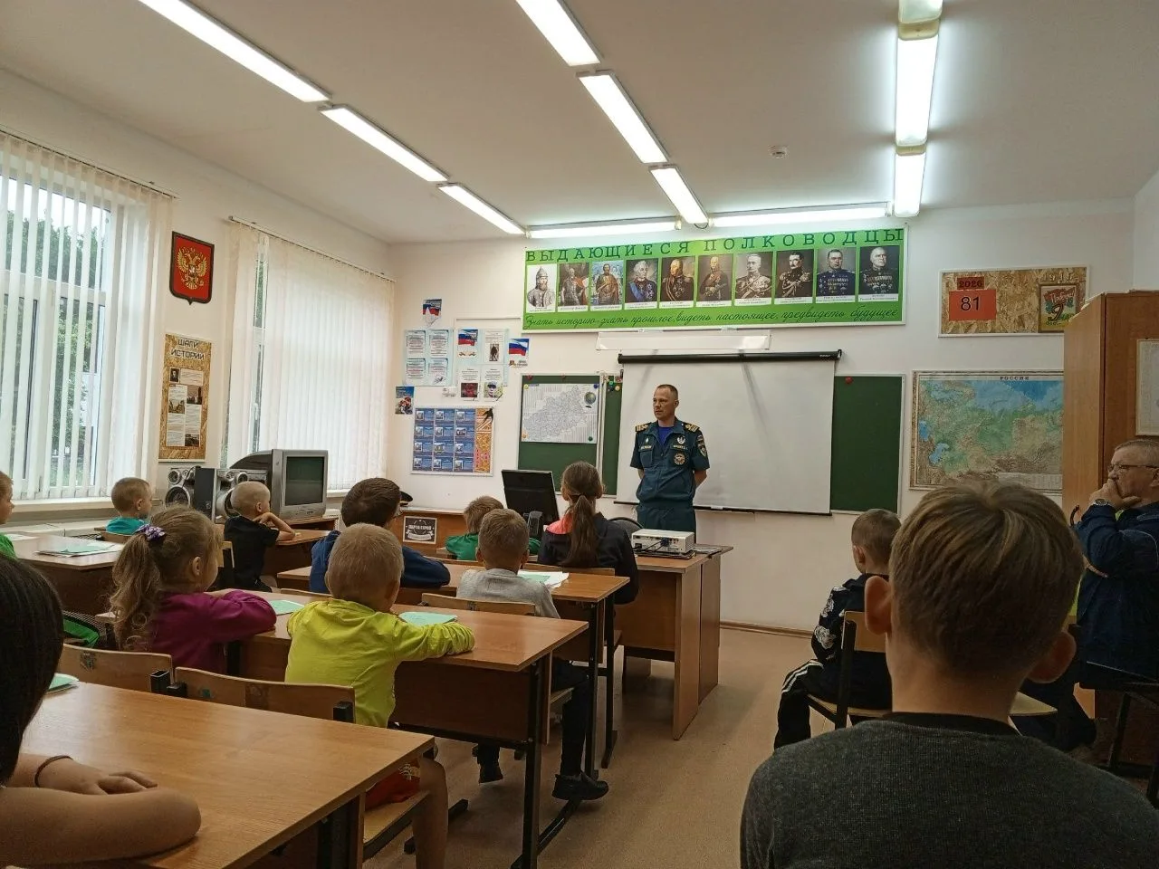 🦺"БЕЗОПАСНОСТЬ НА ВОДЕ".
16.06.2026г.
Денис Александрович Цирулев (руководитель Осташковского инспе