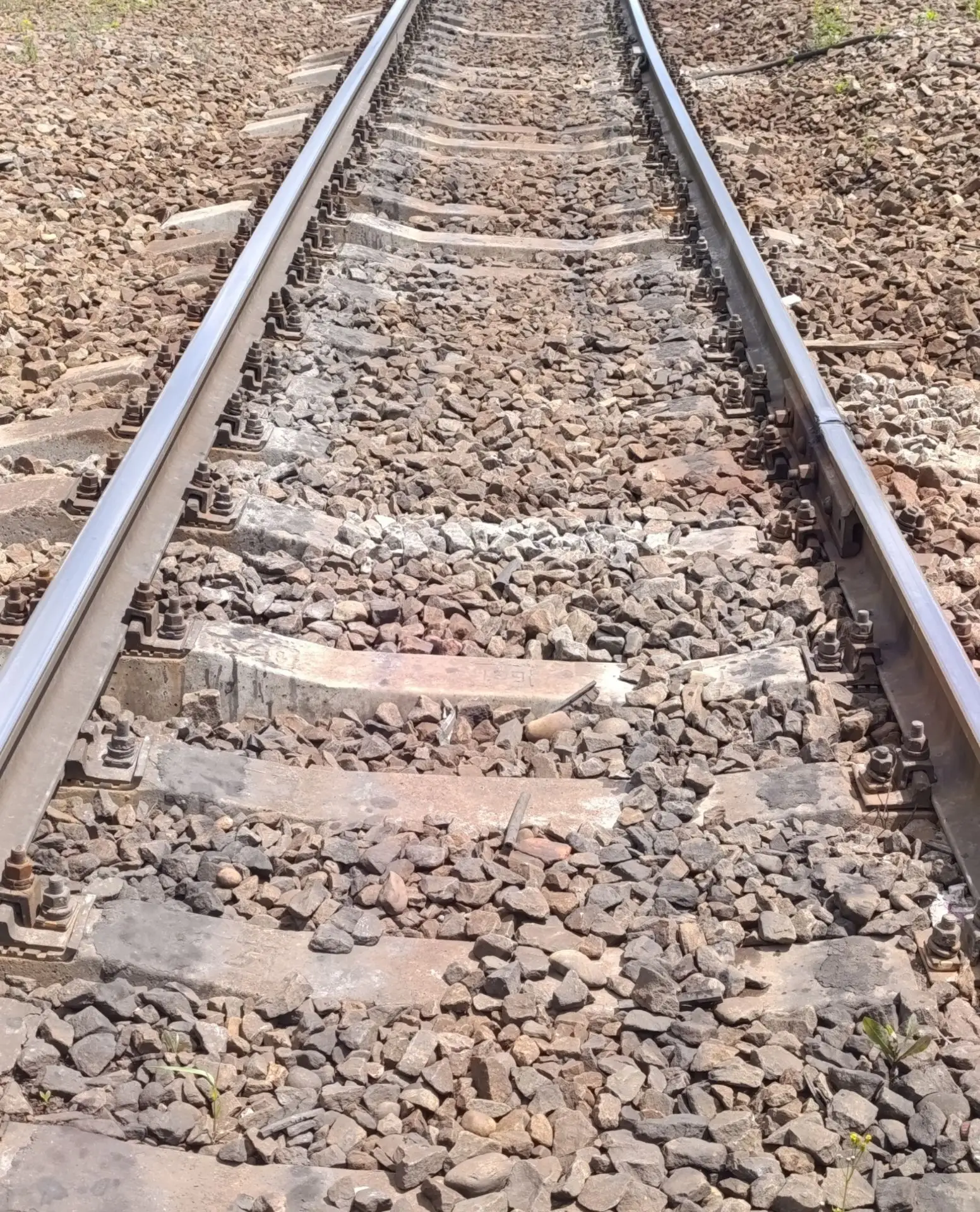 🚆Пассажирский поезд сбил насмерть мужчину в Краснодарском крае.