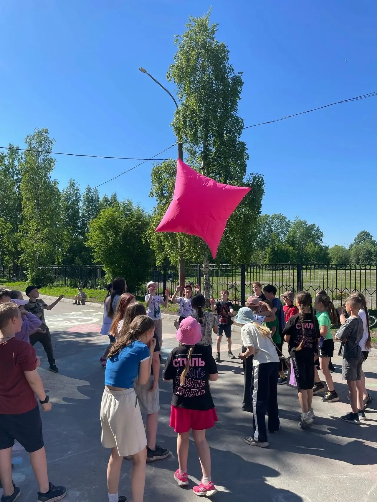 Шестой день в лагере уже позади — и он получился невероятно ярким! 

Ребята отлично провели время:

