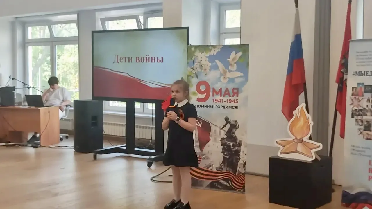 Литературная гостиная: строки, написанные в окопе и в тылу  В преддверии Дня Победы в нашей школе пр