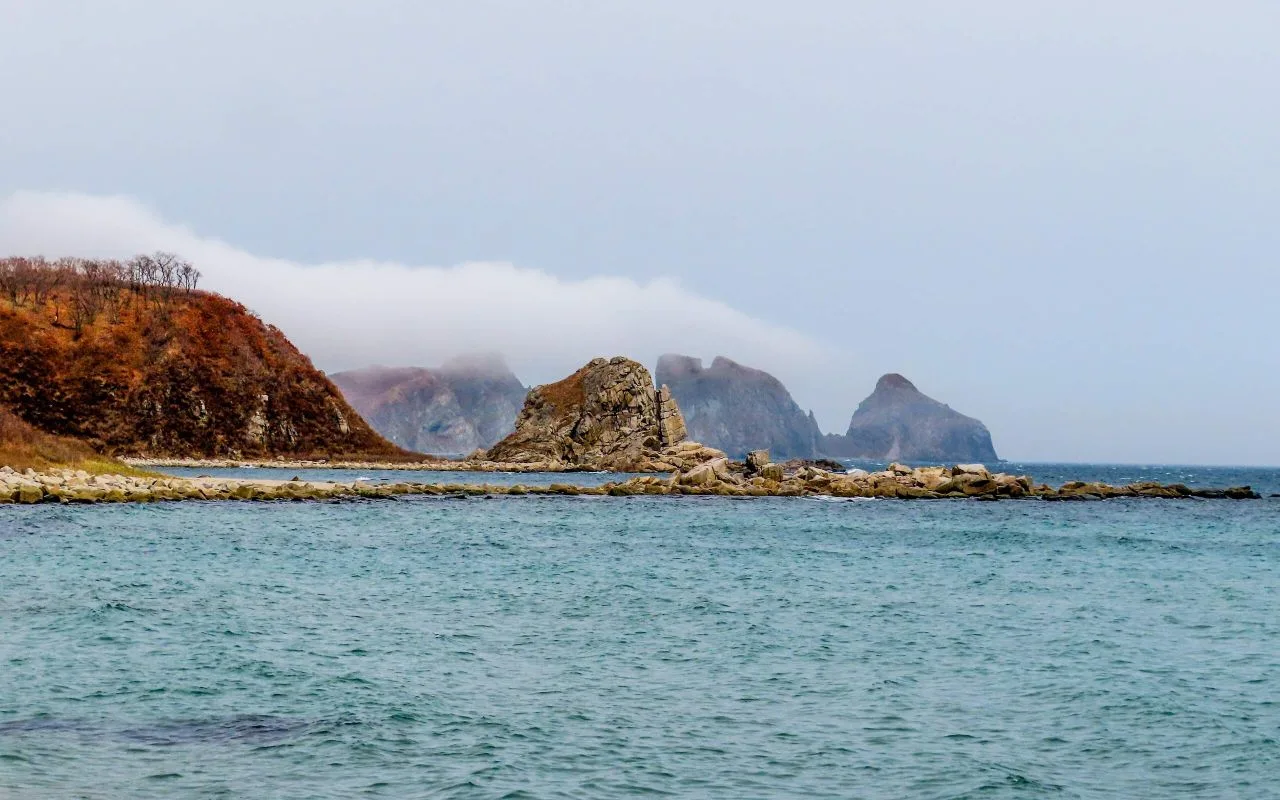 Прогулка по побережью Японского моря вблизи мыса Четырёх скал🌊