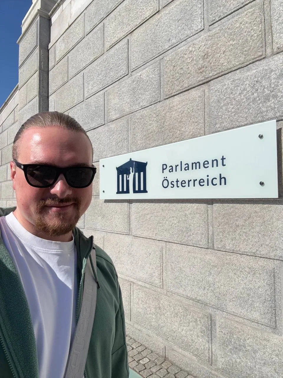 🏛️ Парламент Вены – одно из моих любимых парламентских зданий в Европе!

Здание построено в 1874–18