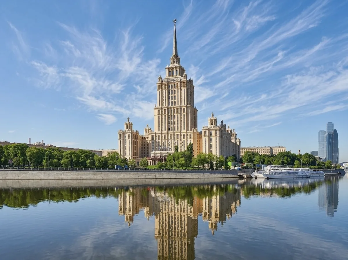 🏛 Высотки Москвы: сталинские «семь сестёр». Часть 3 – гостиница «Украина