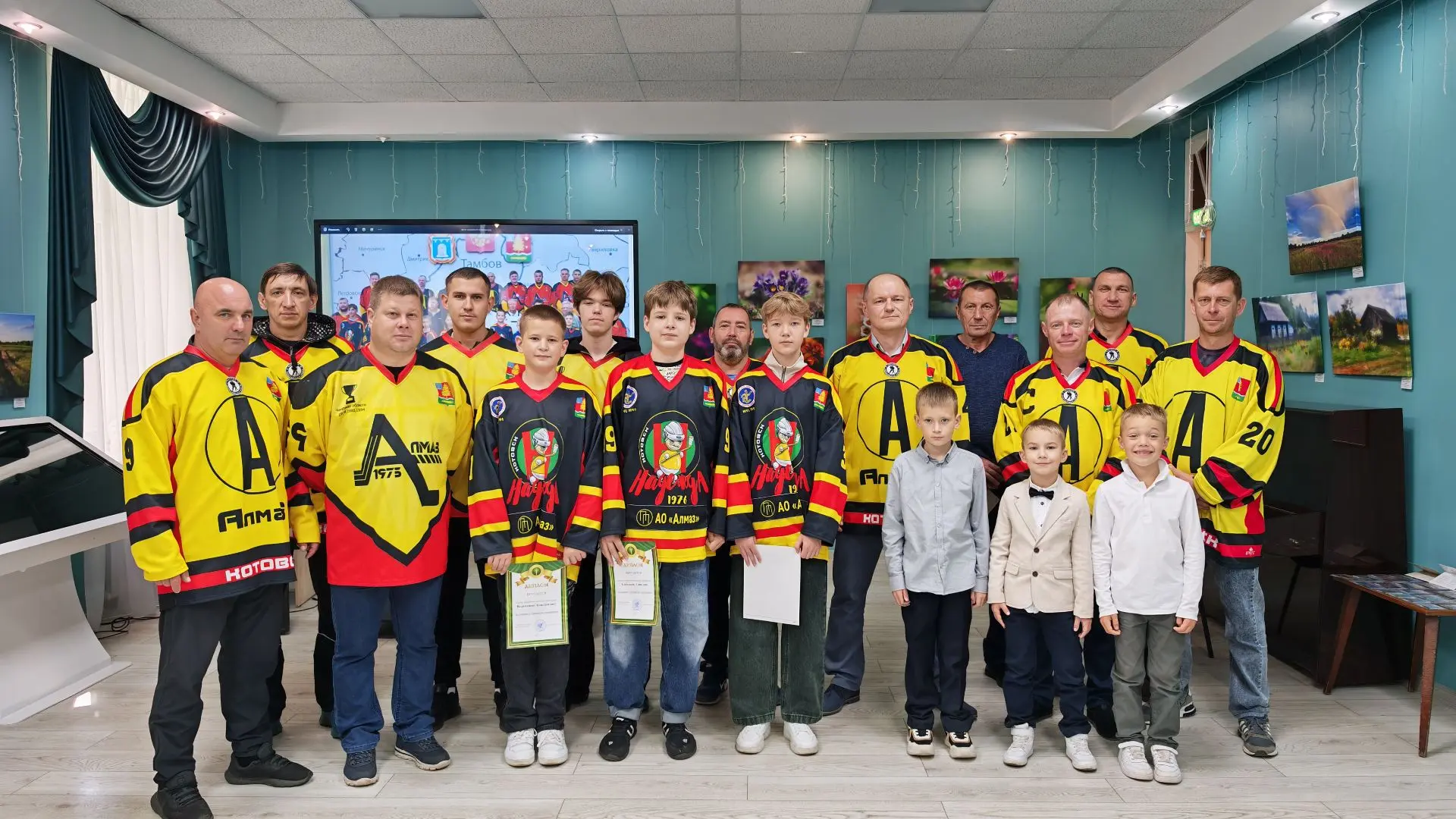 🏒 В котовском музее открыли новую экспозицию о прошлом и настоящем городского хоккея