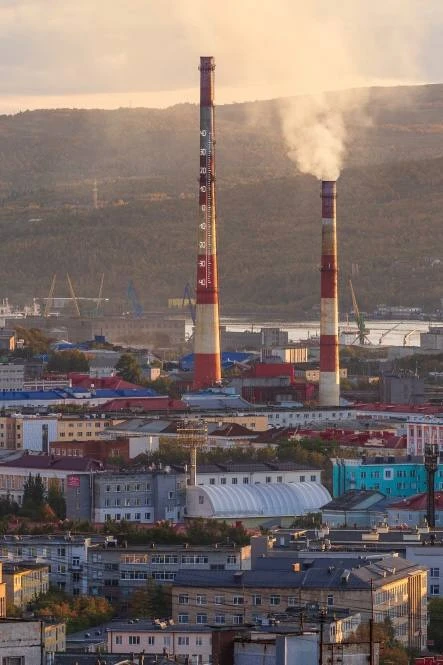 🔥 В Мурманске официально заканчивается отопительный сезон  С 8:00 утра 21 мая в жилых домах и общест