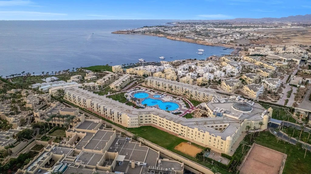 Недорогой отель в Египте с отличными отзывами!

Grand Oasis Resort 4*🤍 (Шарм-эль-Шейх)

✅здесь прек