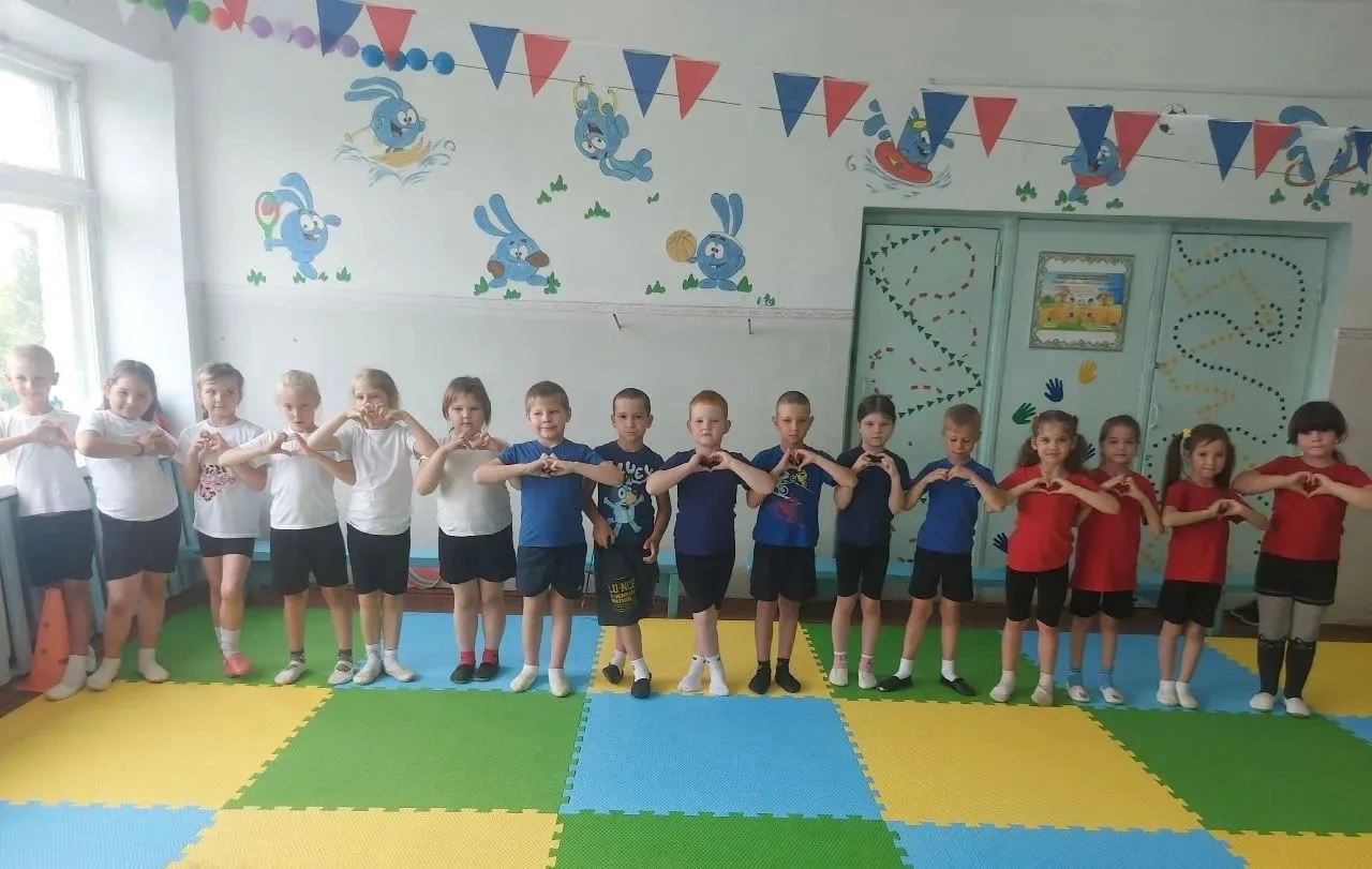 Спортивный праздник "Белый, синий, красный - Родина моя прекрасна!"🤍Накануне праздника Дня России
в
