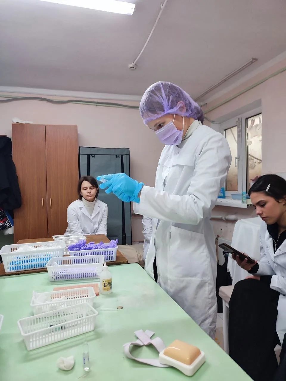 #ПРОФИЛЬНОЕОБУЧЕНИЕ #МЕДКЛАСС45 В Северской ЦРБ открылся кабинет профориентации. В нём ученики медиц