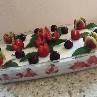 ДЕСЕРТ С КЛУБНИКОЙ, ЧЕРЕШНЕЙ И ЙОГУРТОМ

Ингредиенты:

    Яиц - 5 шт.
    Сахара - 1 стакан
    Мук