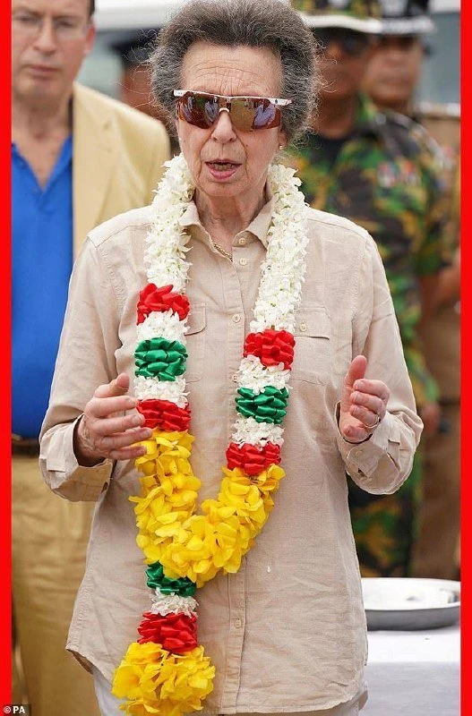 Princess Anne x Adidas: Когда спортивный стиль становится королевским