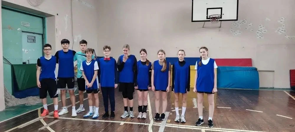 🏆 Поздравляем команду нашей школы с блестящим результатом на Президентских спортивных играх!  Наши р