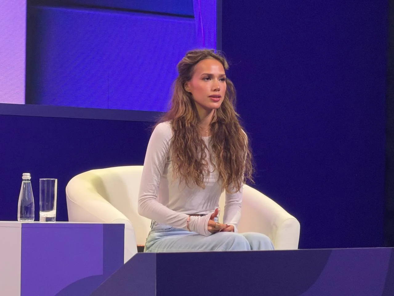 ⛸ «Людям сейчас нужны позитивные эмоции»: Загитова рассказала о фигурном катании и труд...