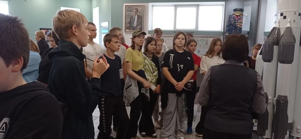 29 мая учащиеся 5, 6 и 8 классов посетили музей Г. С. Титова в с. Полковниково.        ...