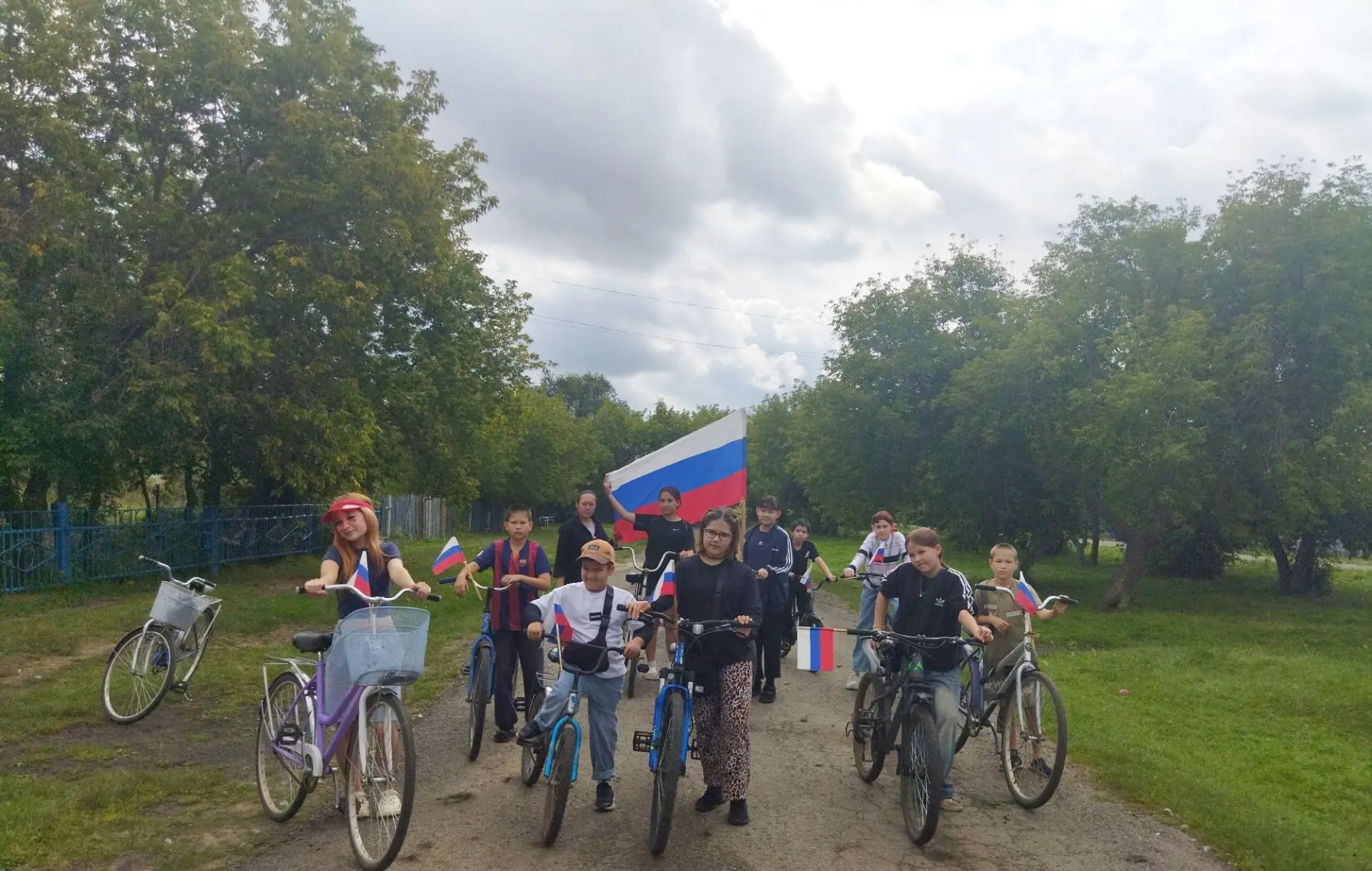 🎉 День Российского флага: скорость, командный дух и яркие эмоции! 🇷🇺