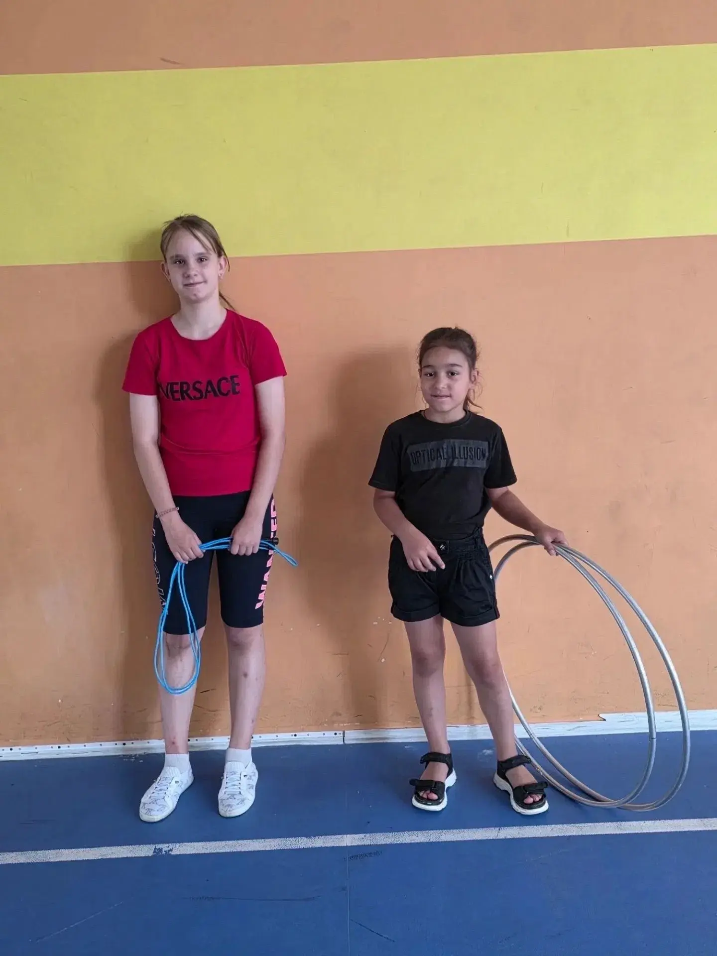 Каждый день вечерняя спортивно-оздоровительная площадка в нашей школе собирает активных ребят🏋️
С 1