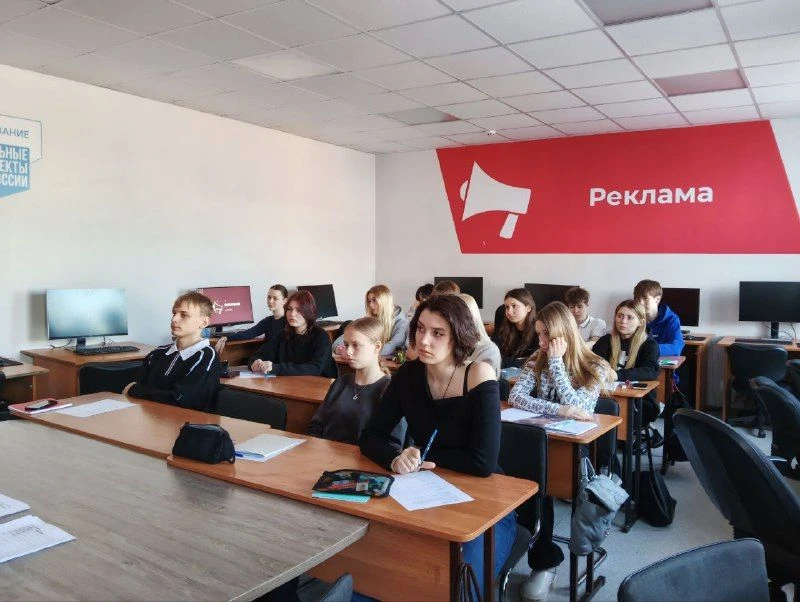75 ШКОЛЬНИКОВ ПОЛУЧИЛИ ПЕРВУЮ ПРОФЕССИЮ ОТ ТОМИНТЕХА

⚡75 школьников в течение 3-х месяцев осваивали