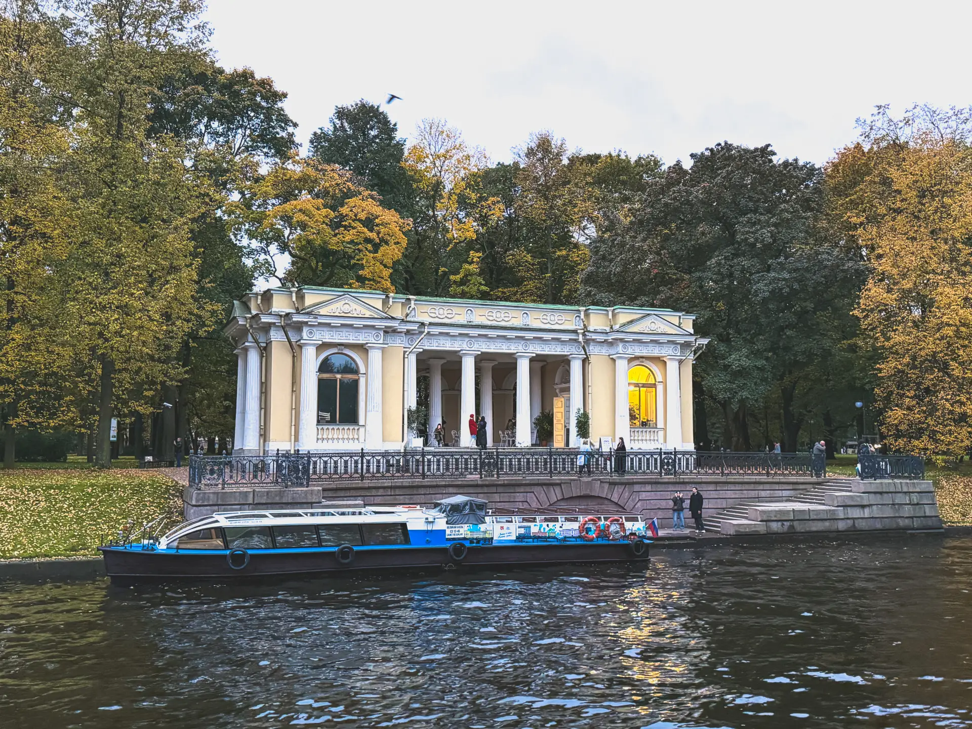 Ветер гонит облака вперёд…